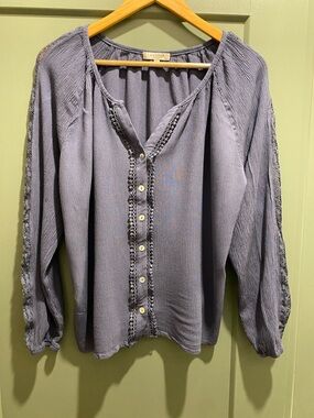 Angels Relaxed Crinkle Top in Dusty Lavender